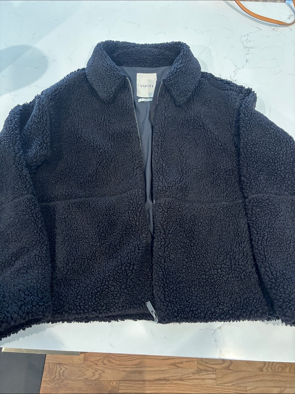 Vuori Black Sherpa Zip Jacket - Women - Picture 2 of 6